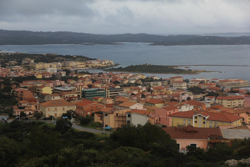 Hotel La Conchiglia La Maddalena  Extérieur photo